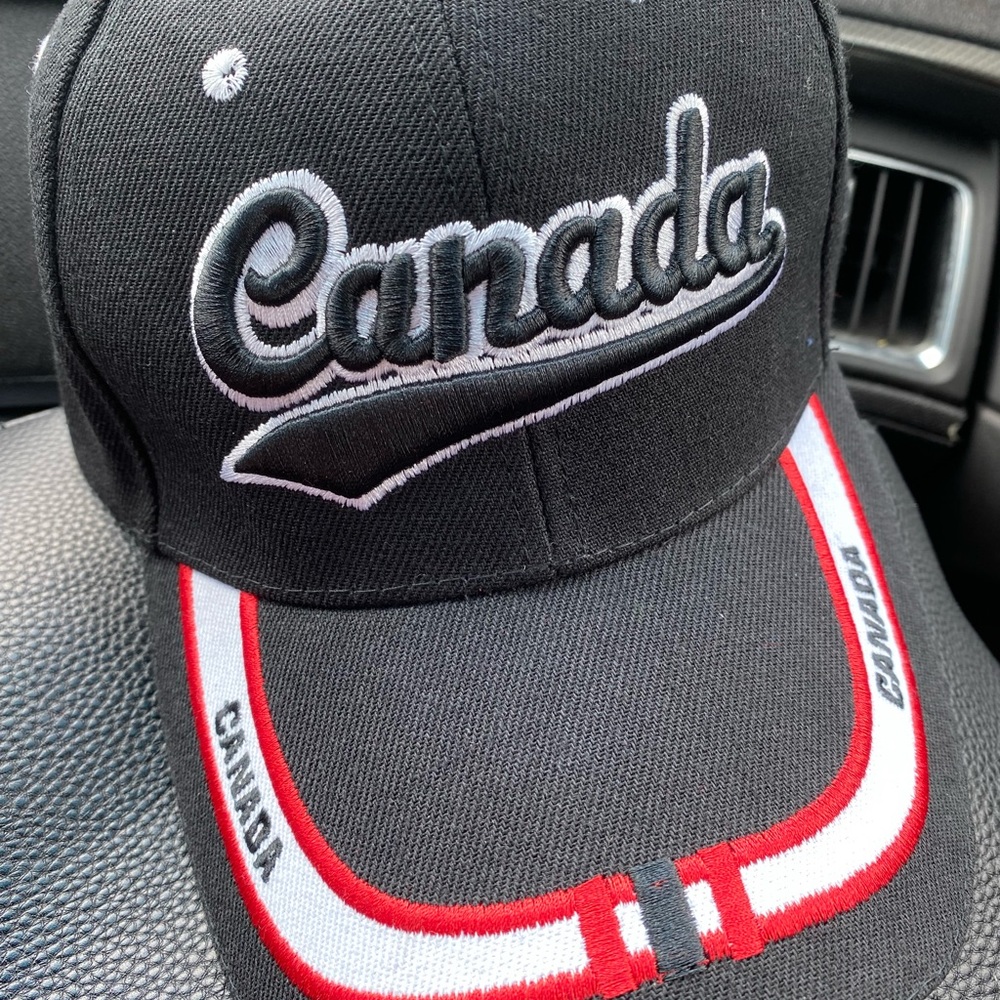 Canada 🇨🇦 Hat